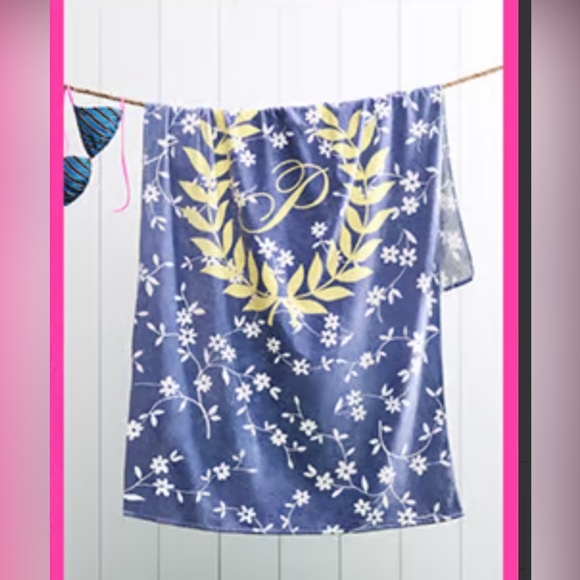 Limited Edition Victoria's Secret PINK Oversized Beach Towel - Picture 1 of 4